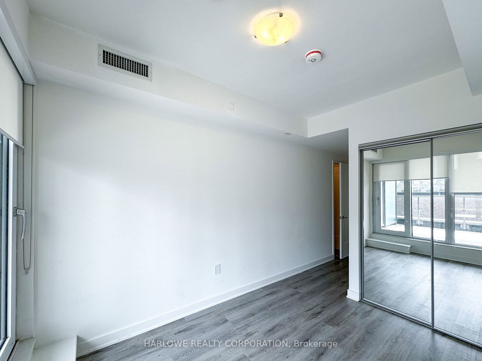 121 Lower Sherbourne St, unit 750 SW for rent - image #15