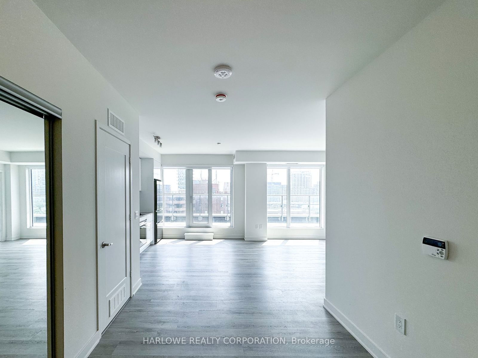 121 Lower Sherbourne St, unit 750 SW for rent - image #5