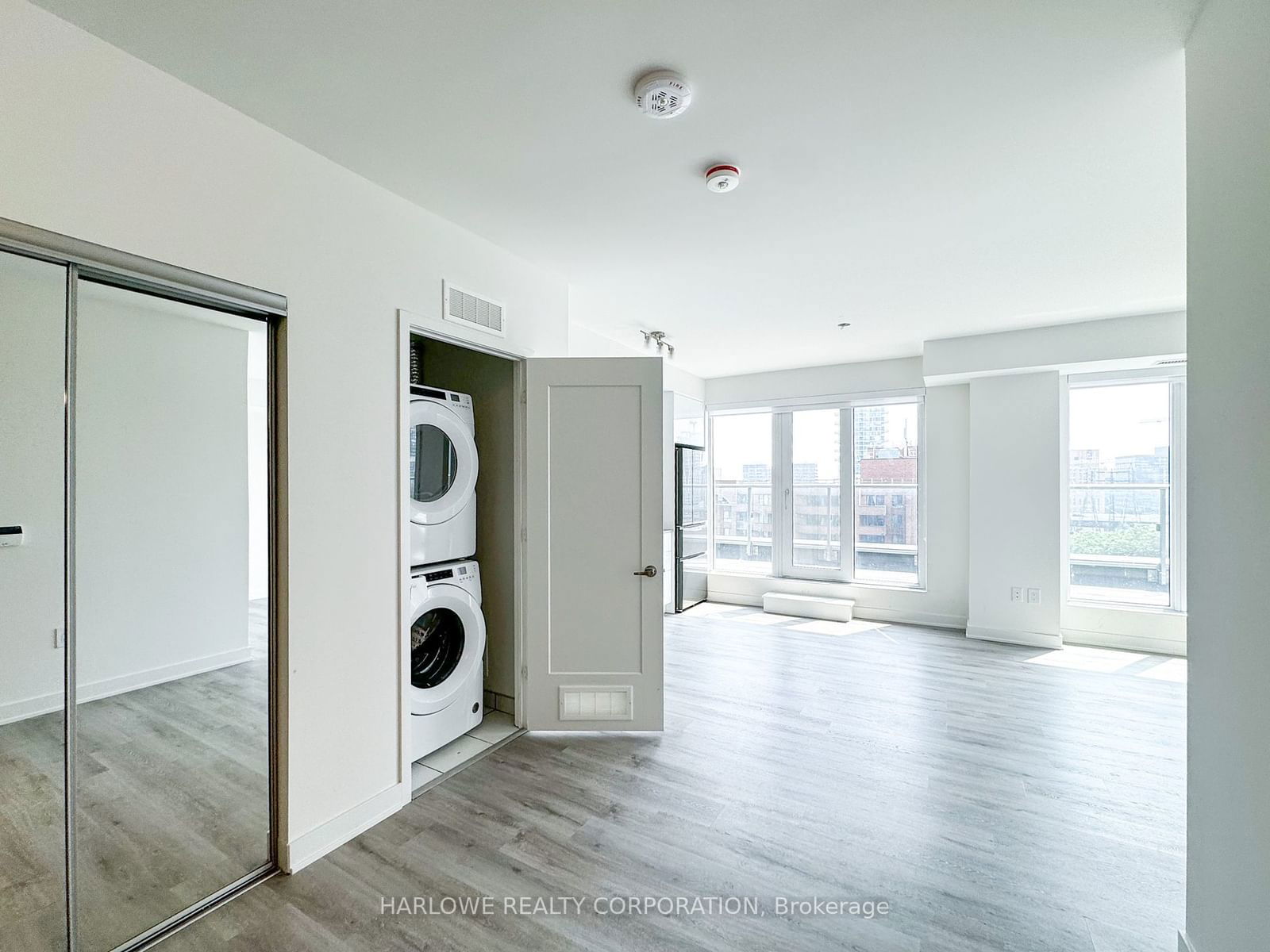 121 Lower Sherbourne St, unit 750 SW for rent - image #6