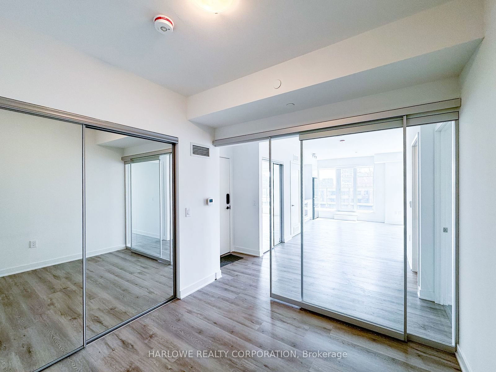 121 Lower Sherbourne St, unit 750 SW for rent - image #8