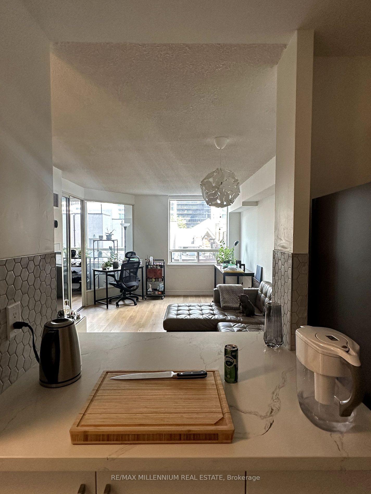 663 Bay St, unit 422 for rent - image #7