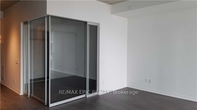 88 Blue Jays Way, unit 1215 for rent - image #10