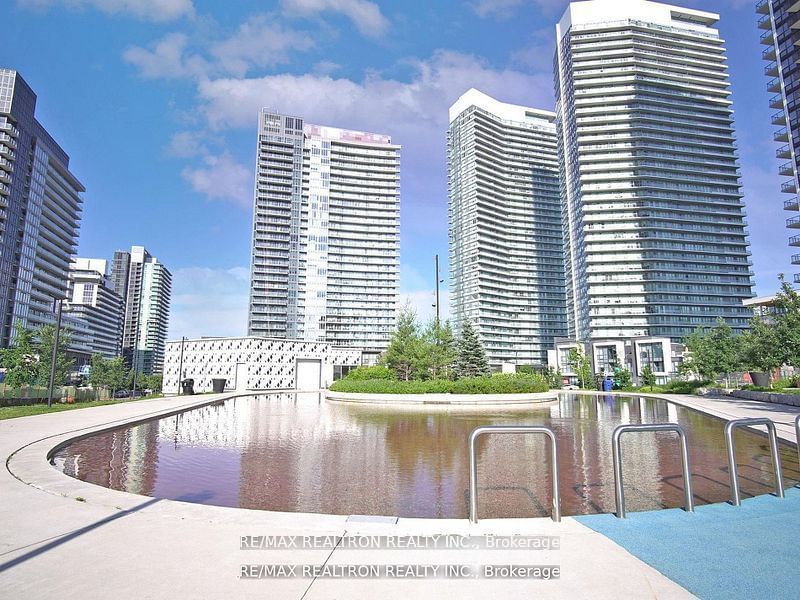 95 Mcmahon Dr, unit Th515 for rent - image #38