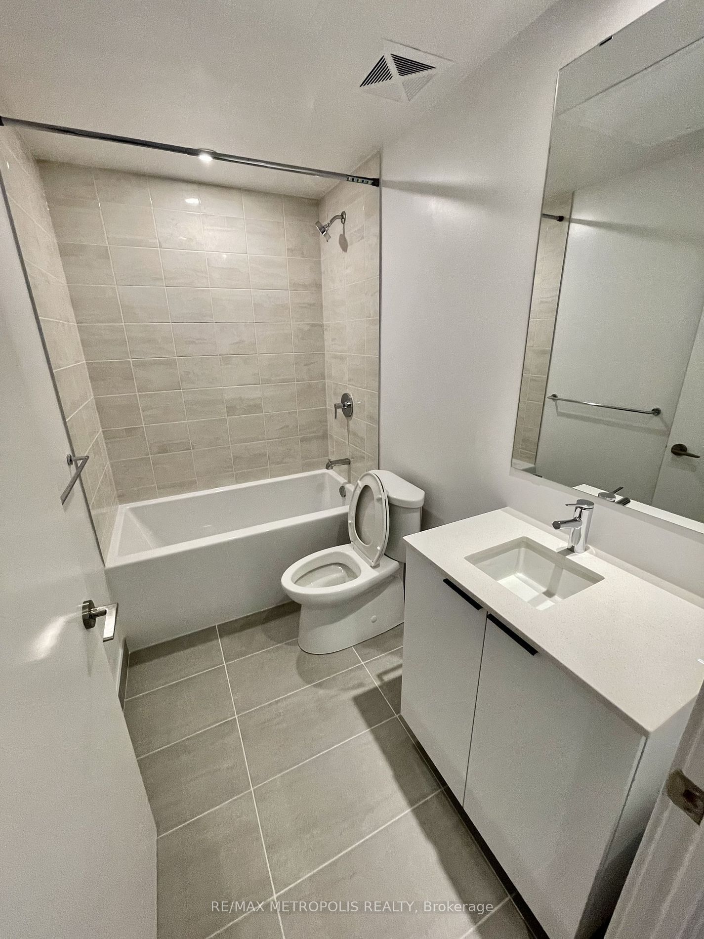 50 Power St, unit 510 for rent - image #3