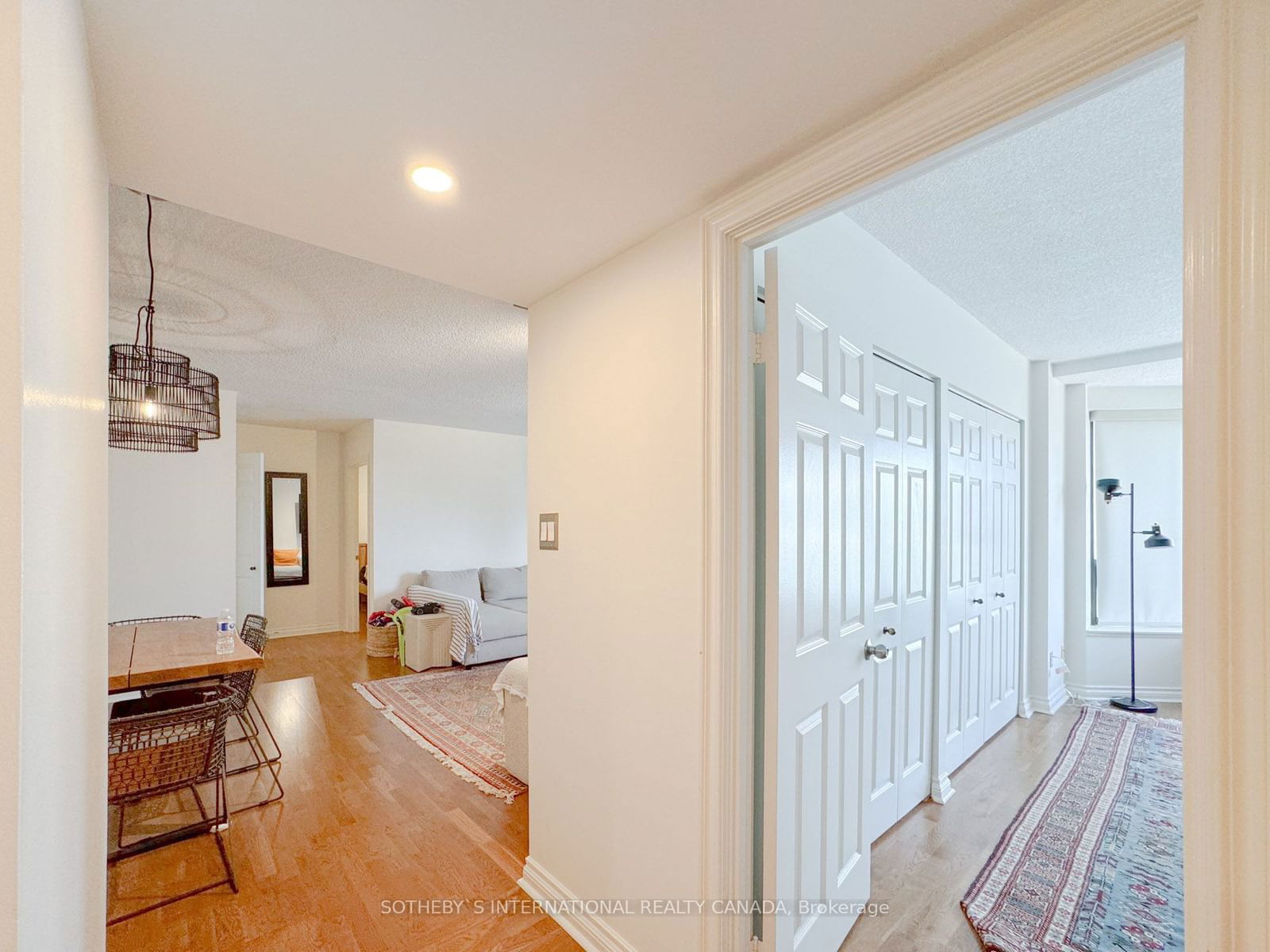 175 Cumberland St, unit 1802 for rent - image #2