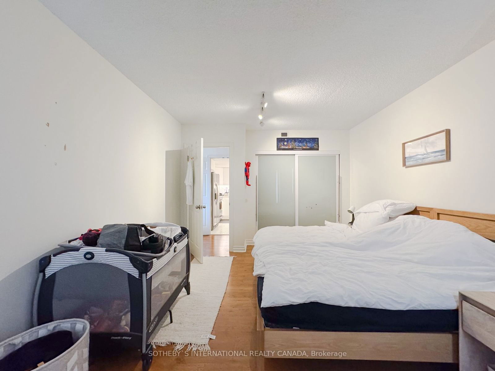 175 Cumberland St, unit 1802 for rent