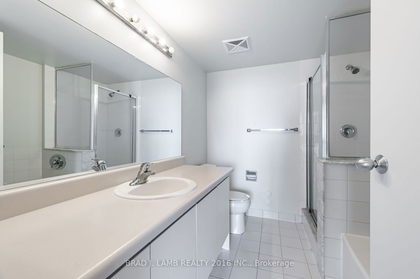 5765 Yonge St, unit 1602 for rent - image #13