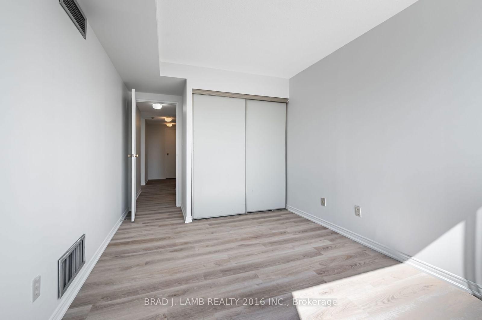 5765 Yonge St, unit 1602 for rent - image #15