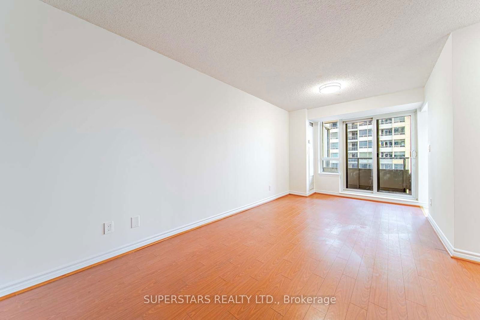 2 Rean Dr, unit 1008 for sale - image #2