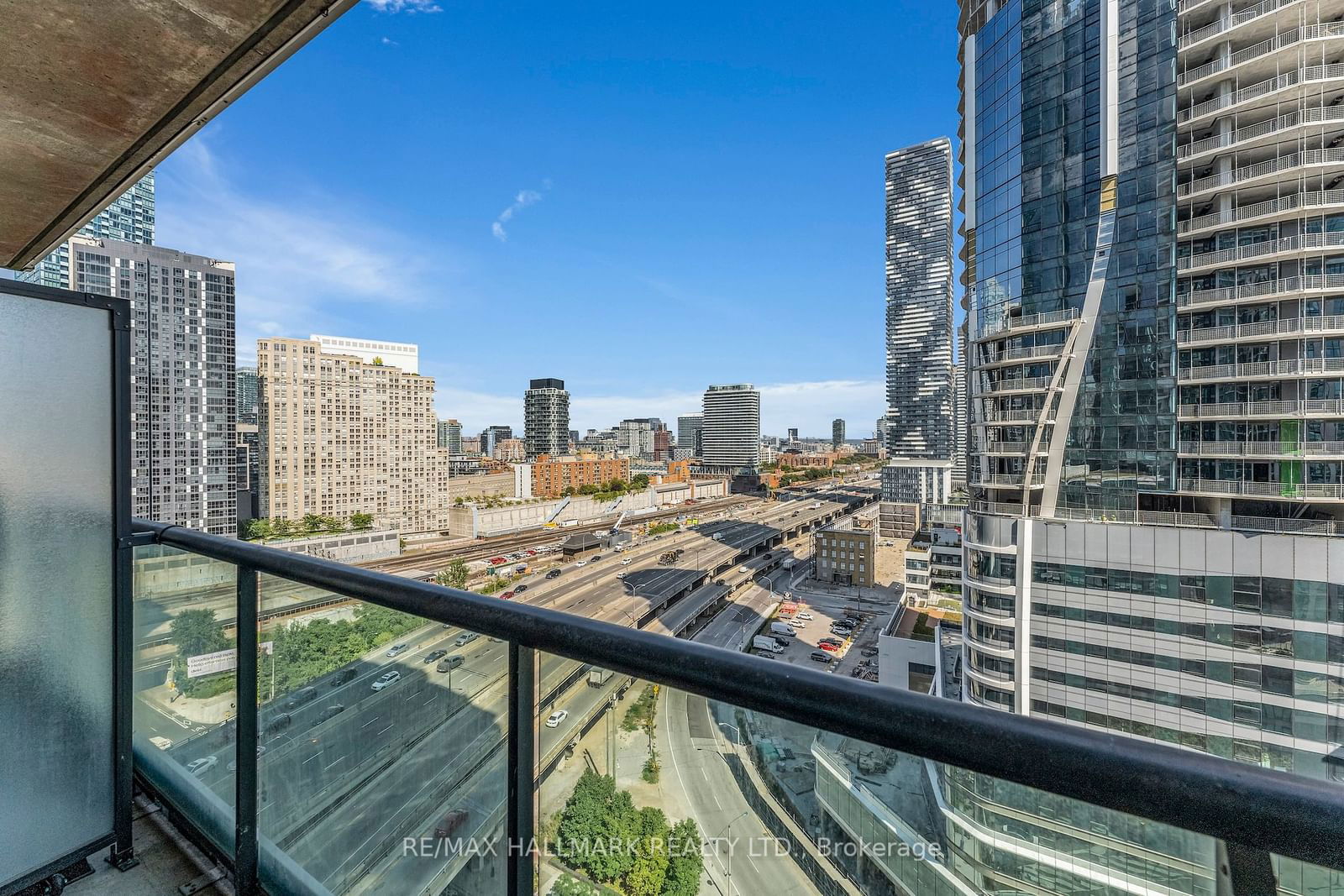 16 Yonge St, unit 1908 for sale