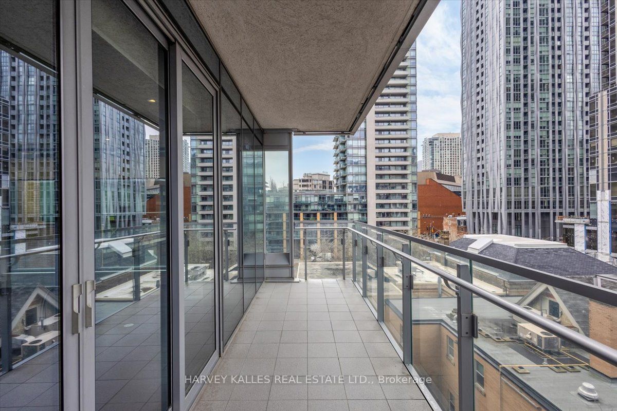 55 Scollard St, unit 505 for rent - image #9