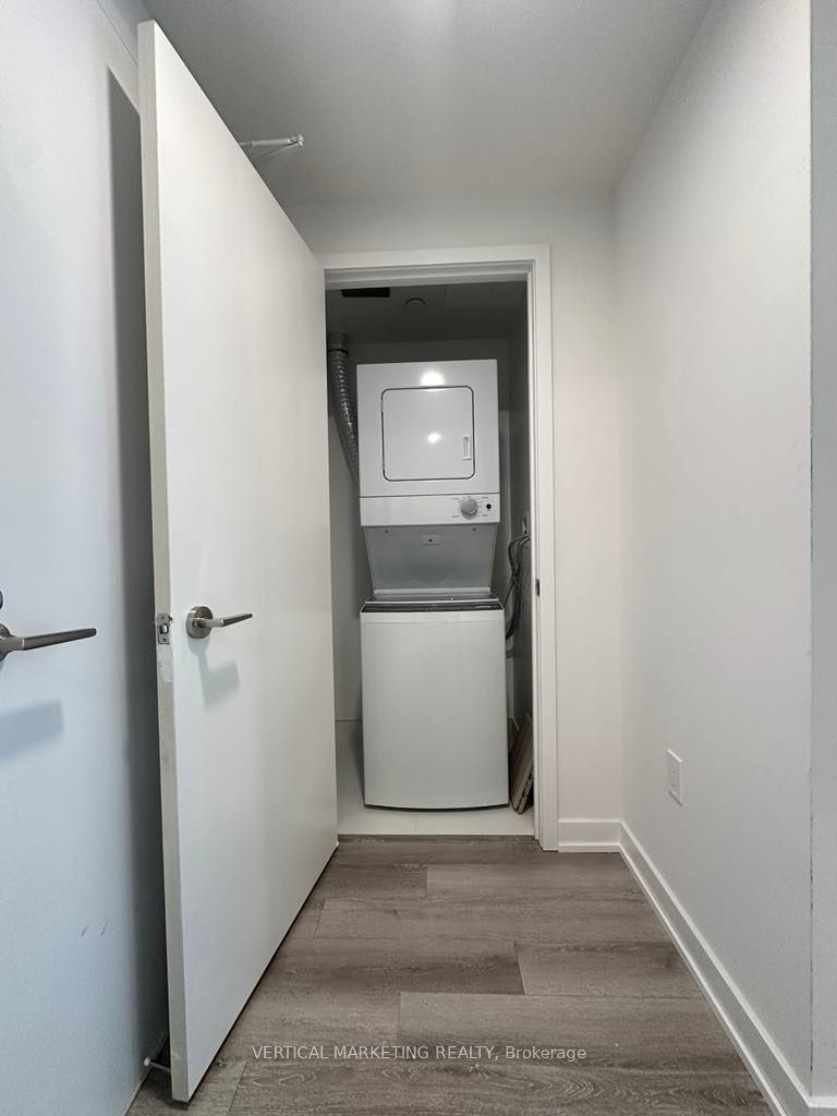 121 St Patrick St, unit 1011b for rent - image #4