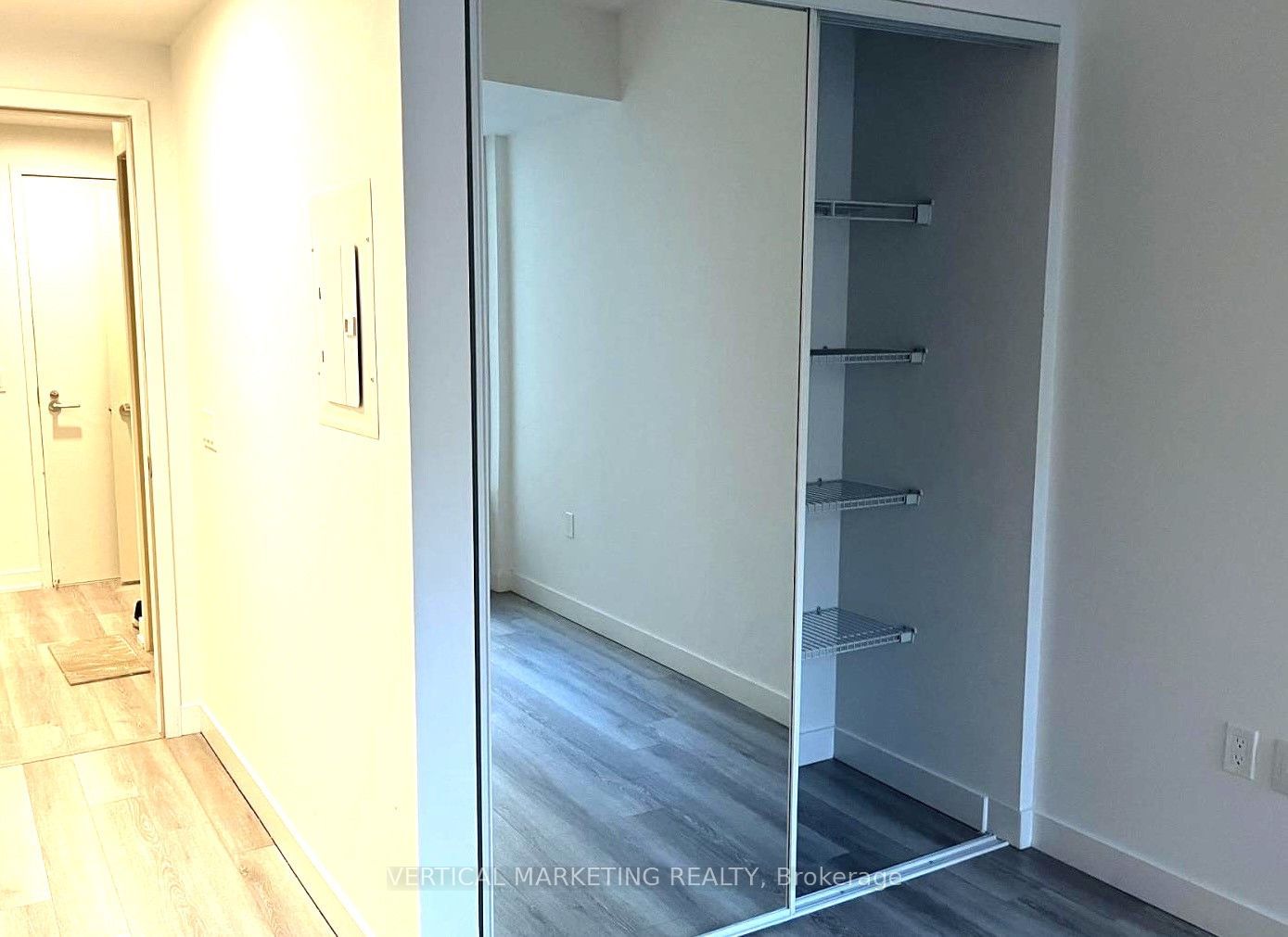 121 St Patrick St, unit 1011b for rent - image #7