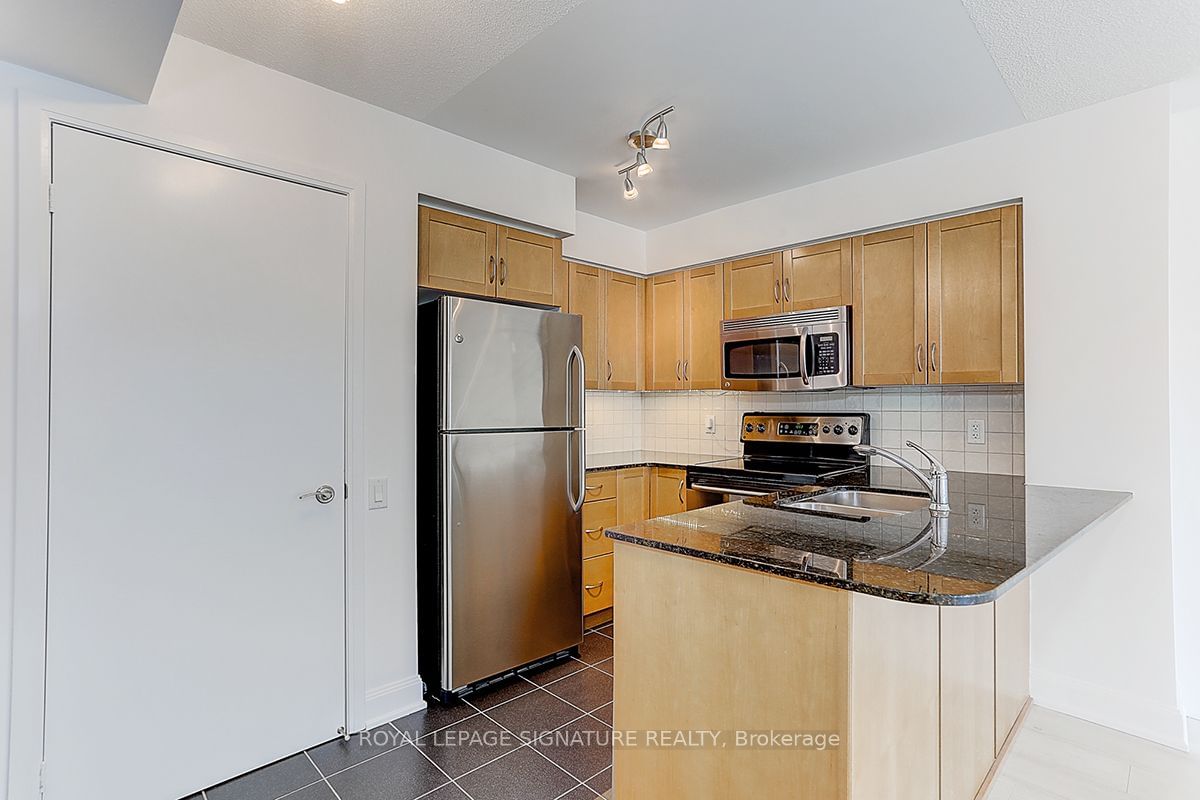 2181 Yonge St, unit 1601 for rent - image #6