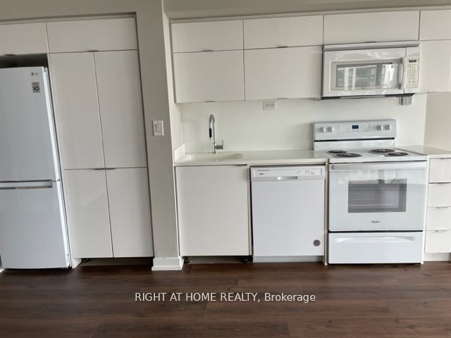 21 Iceboat Terr, unit 2109 for rent - image #7