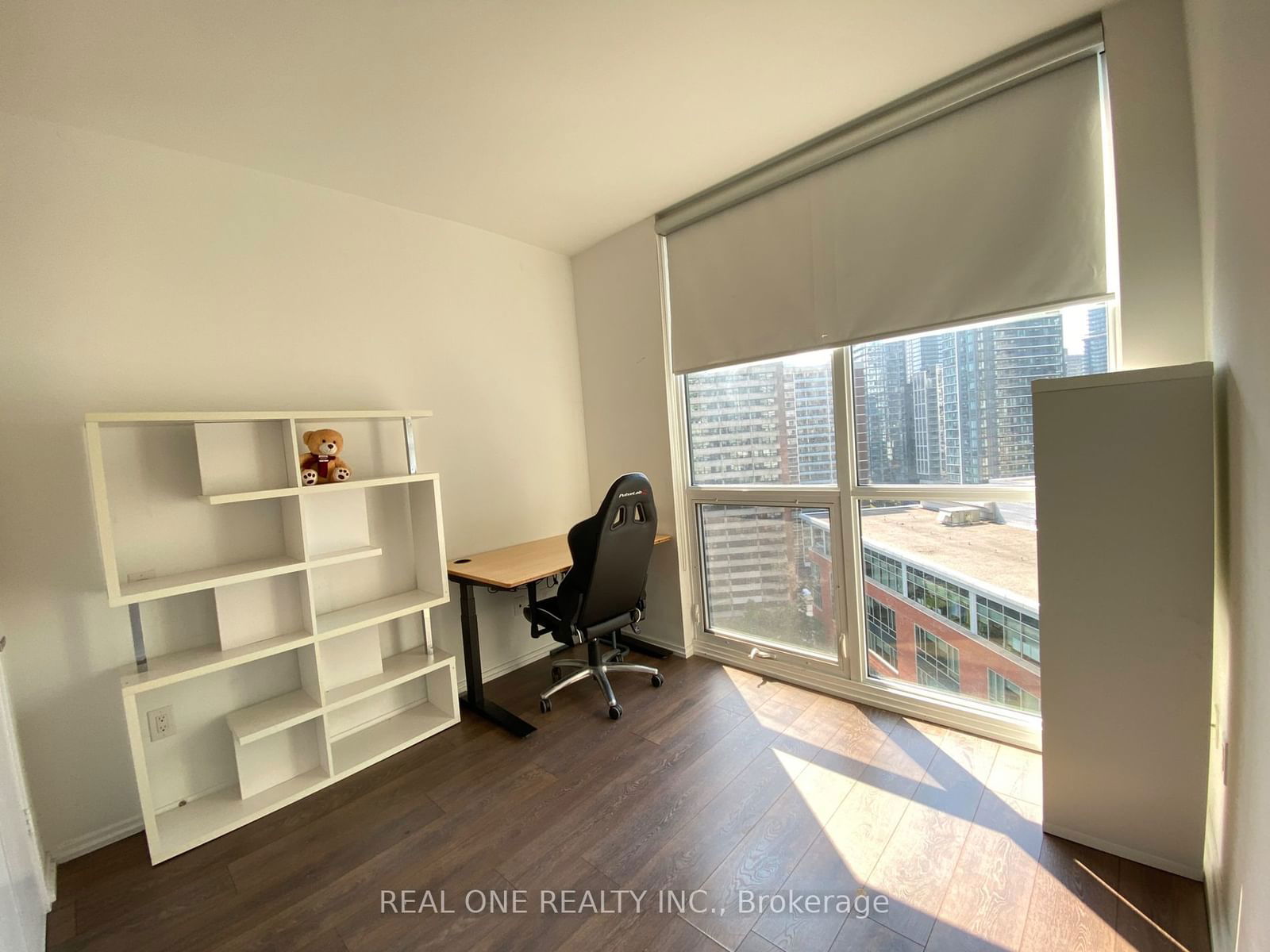 45 Charles St E, unit 1602 for rent - image #7