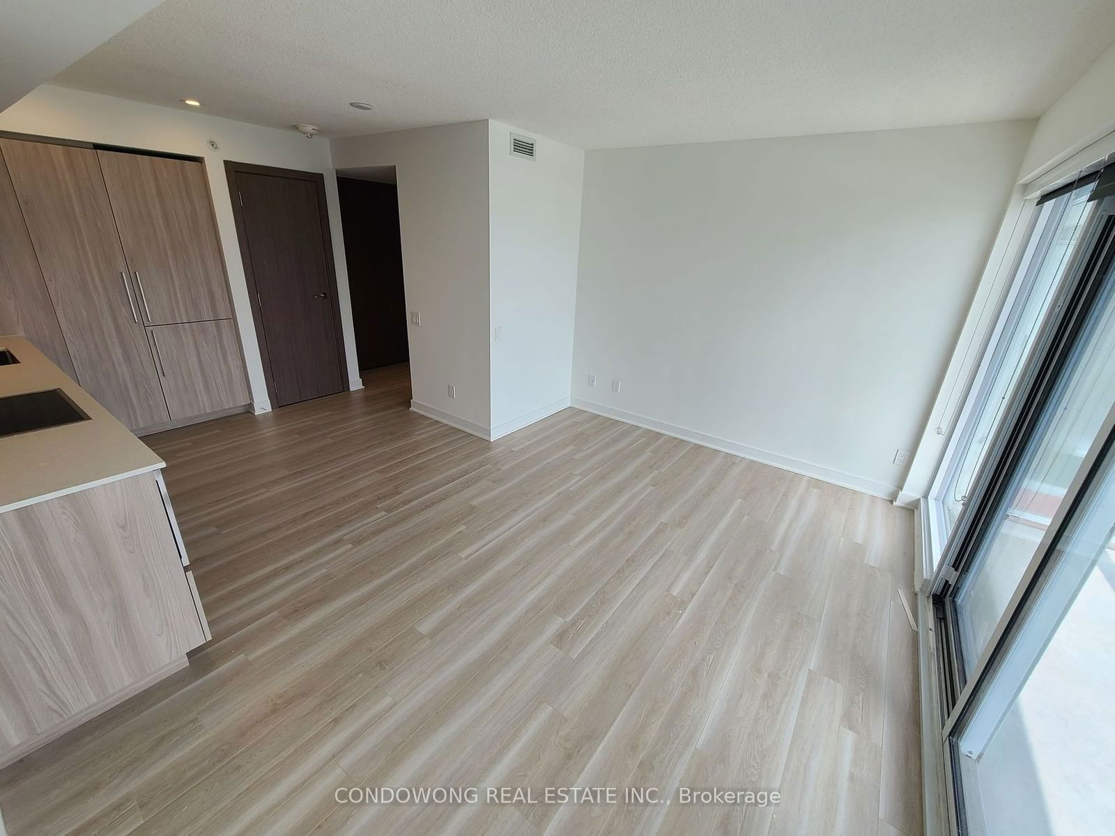 17 Bathurst St, unit 1802 for rent - image #8