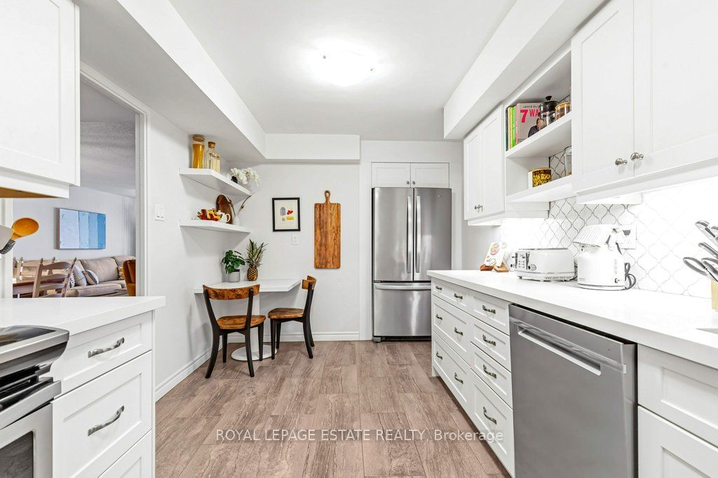 35 Church St, unit 404 for sale - image #18