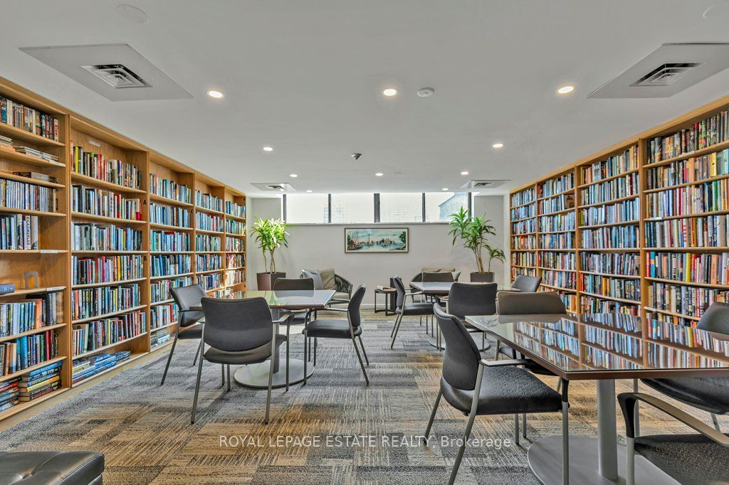 35 Church St, unit 404 for sale - image #34