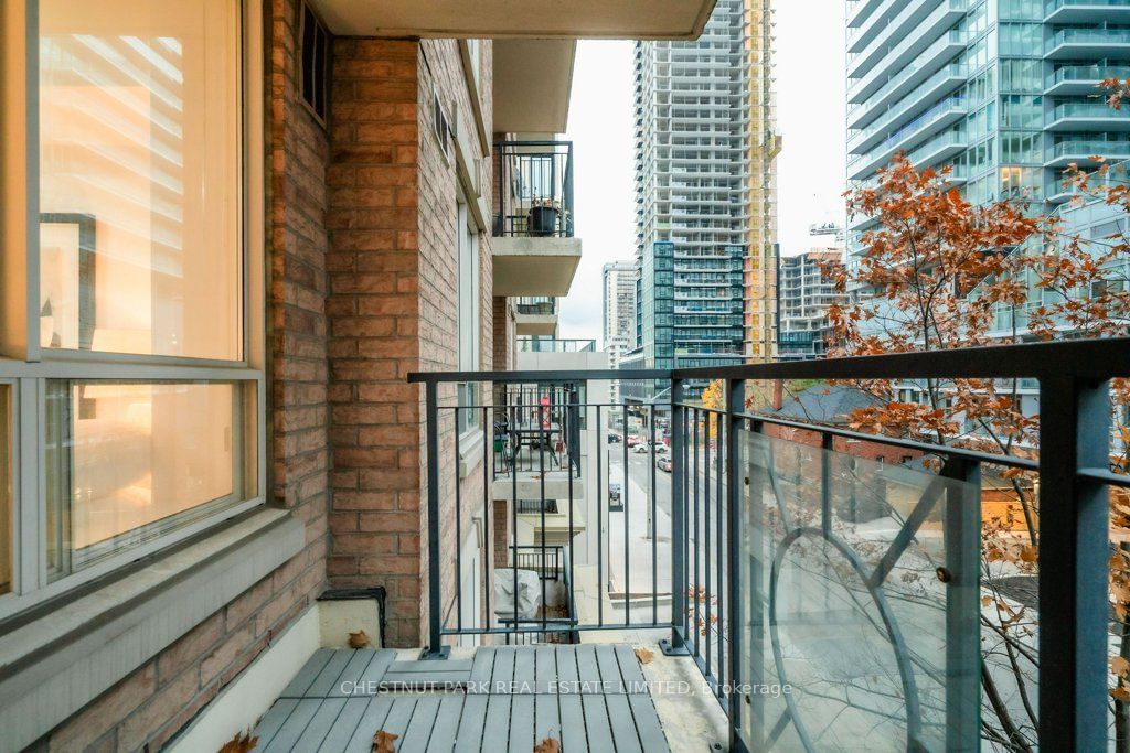 188 Redpath Ave, unit 406 for sale