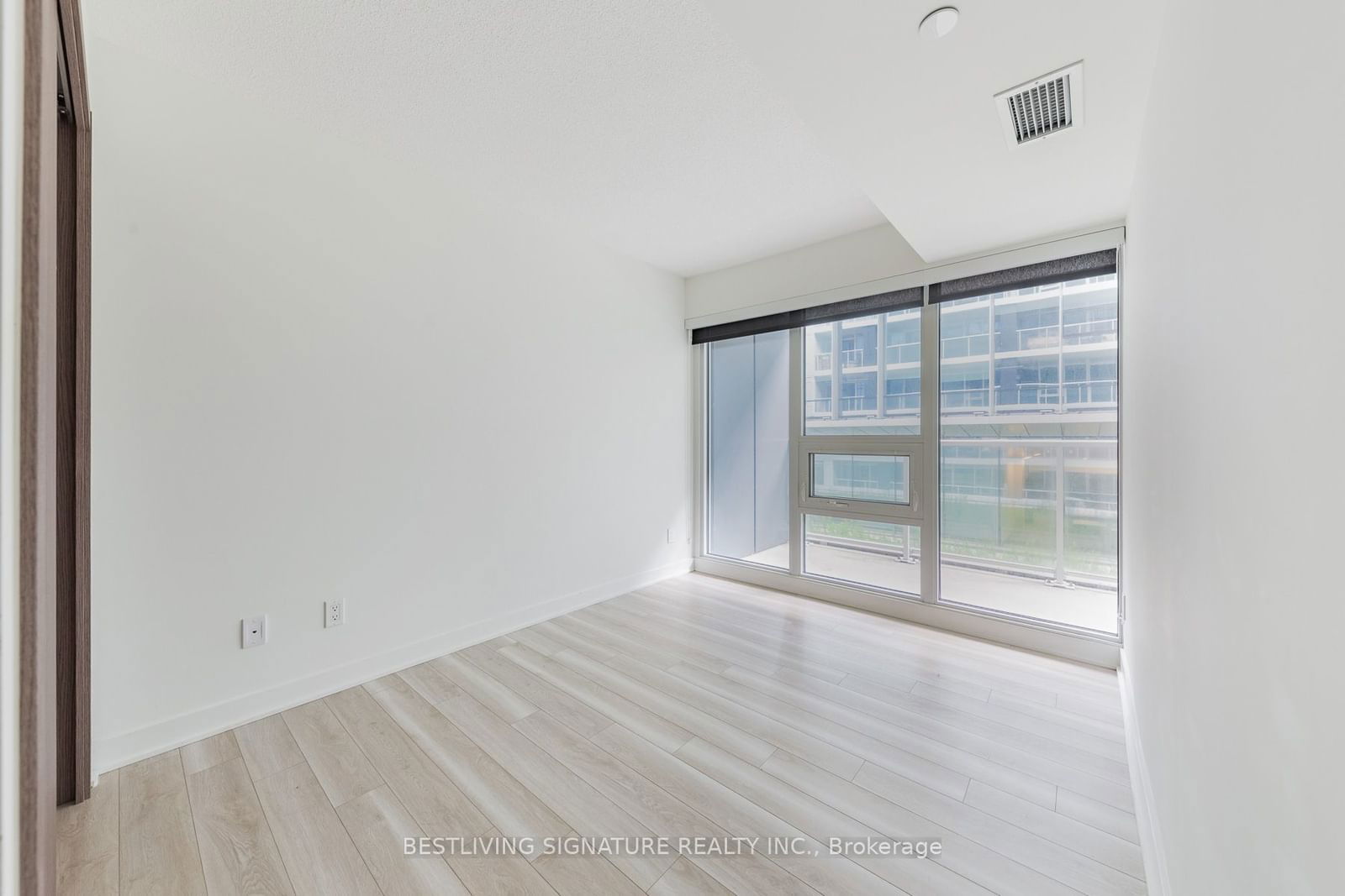 17 Bathurst St, unit 701 for sale - image #17