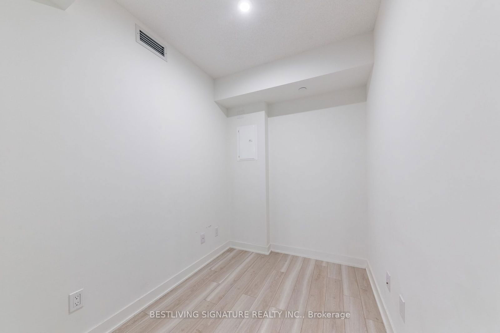 17 Bathurst St, unit 701 for sale - image #22