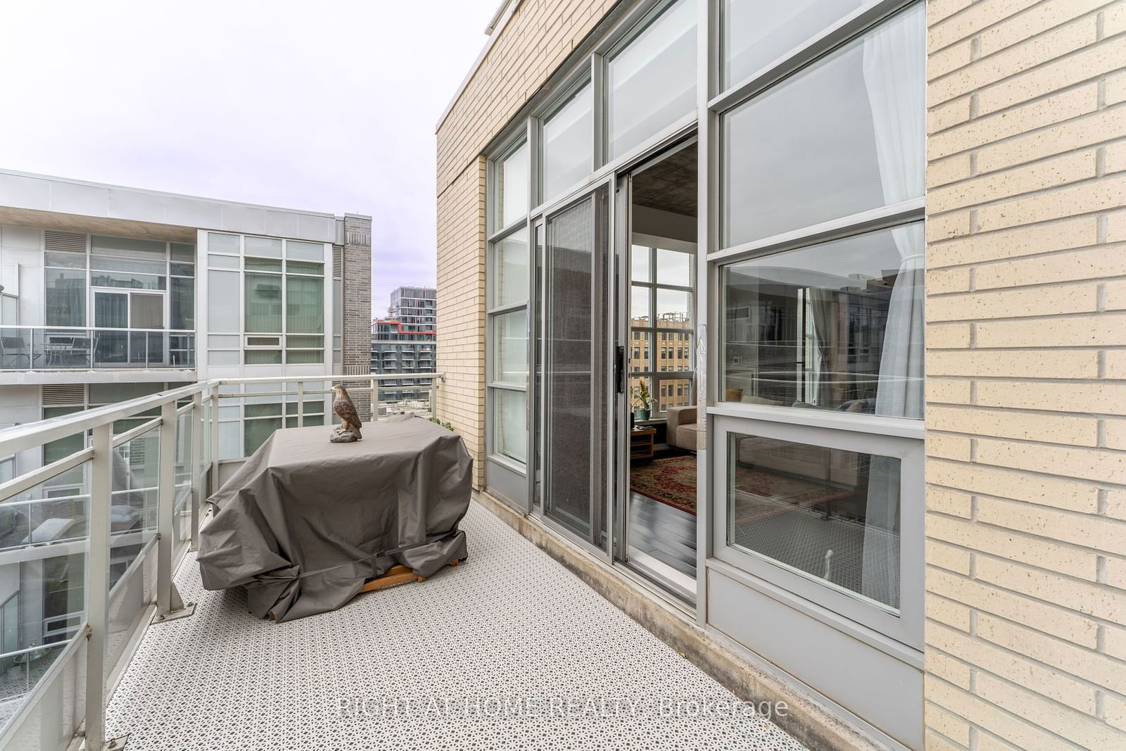 23 Brant St, unit 1009 for sale - image #19