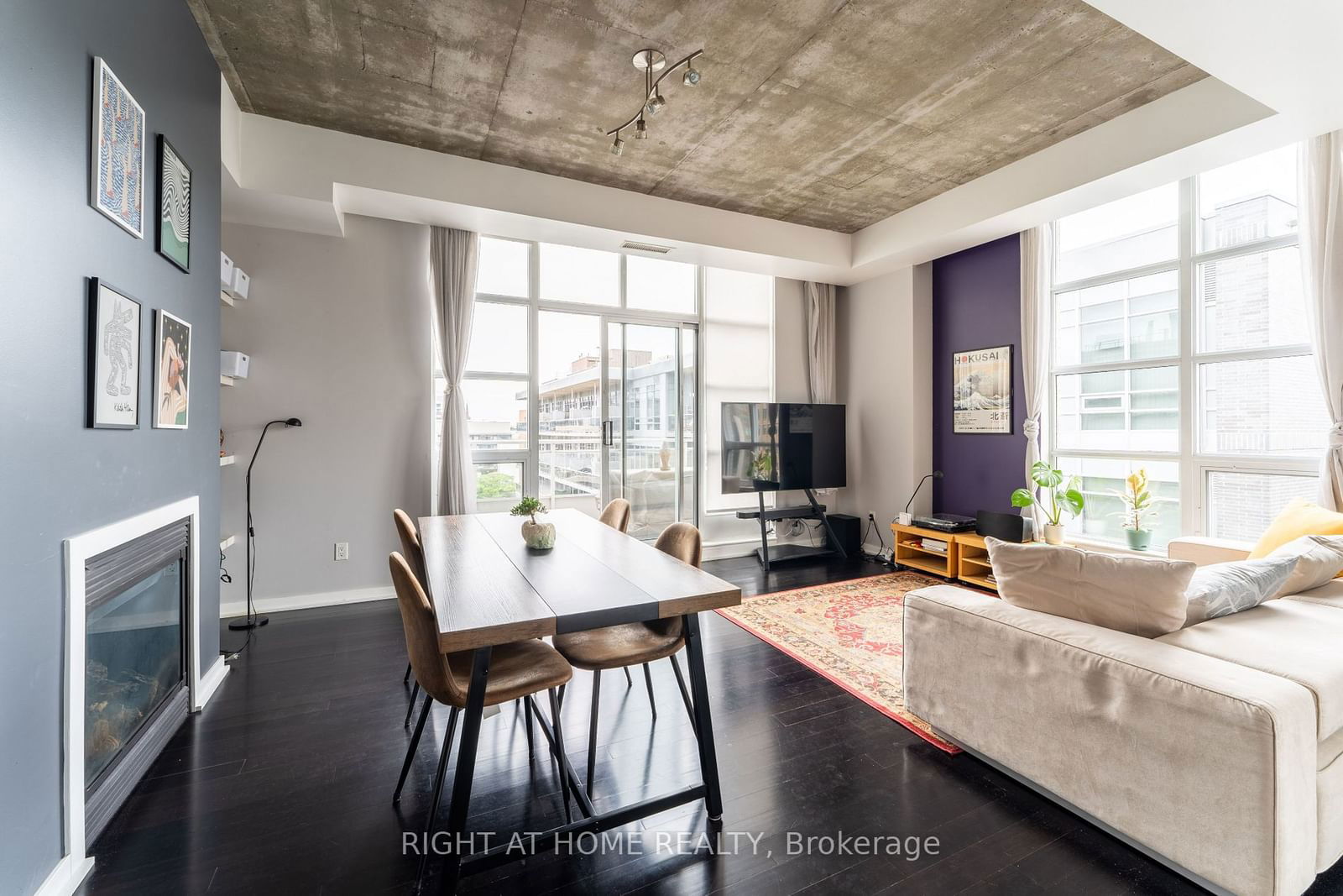 23 Brant St, unit 1009 for sale - image #4