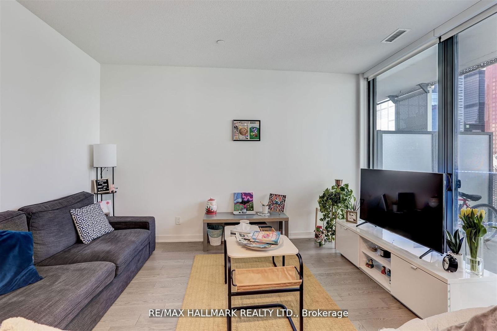 25 Richmond St E, unit 2406 for rent - image #10