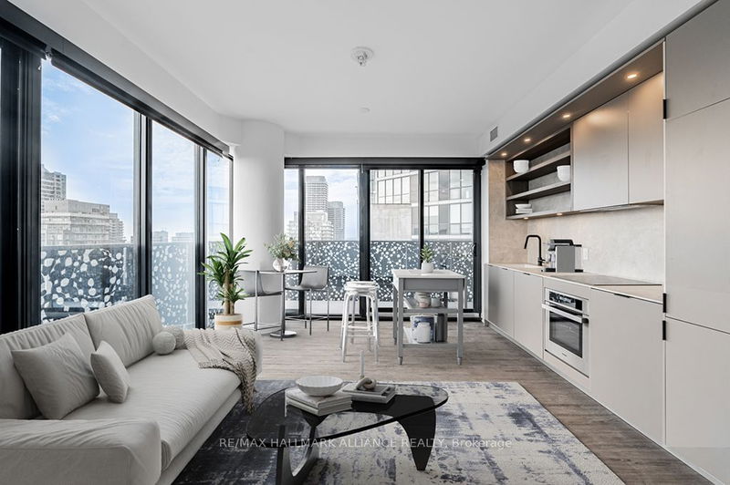 55 Charles St E, unit 3106 for sale - image #1