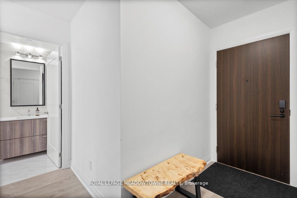 280 Howland Ave, unit 302 for sale - image #4