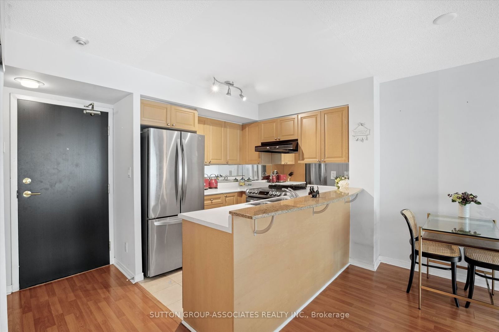 230 King St E, unit 1413 for sale - image #10