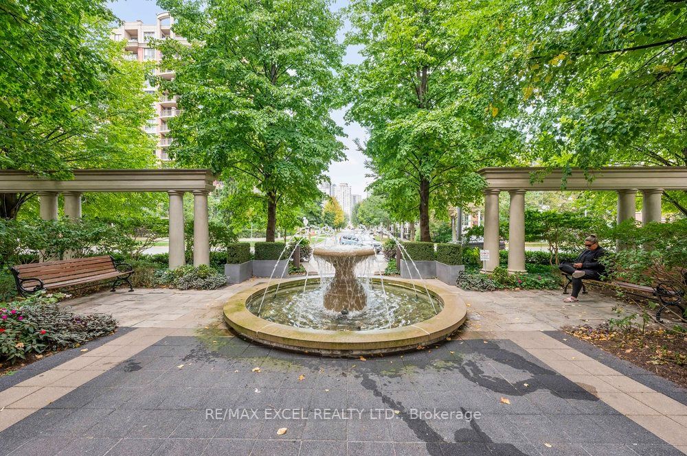 78 Harrison Garden Blvd, unit 103 for sale - image #4