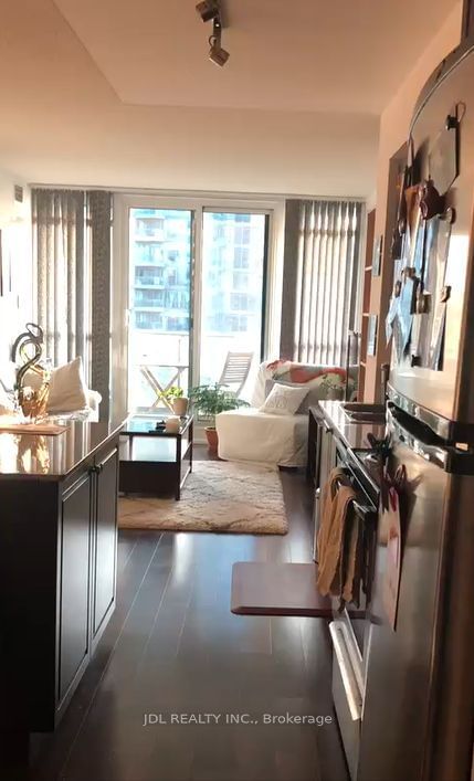 209 Fort York Blvd, unit 1055 for rent - image #3