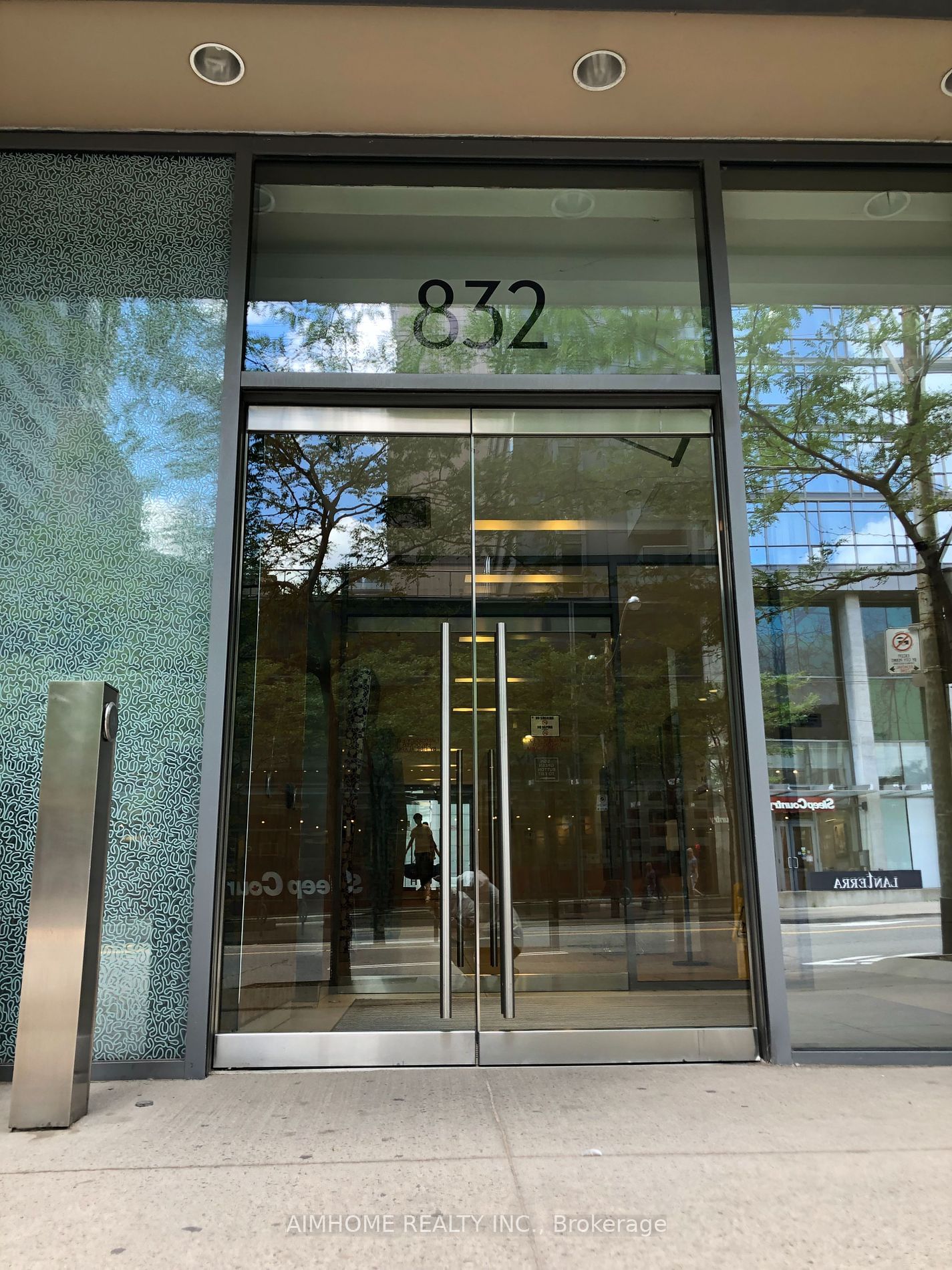 832 Bay St, unit 2407 for rent - image #11