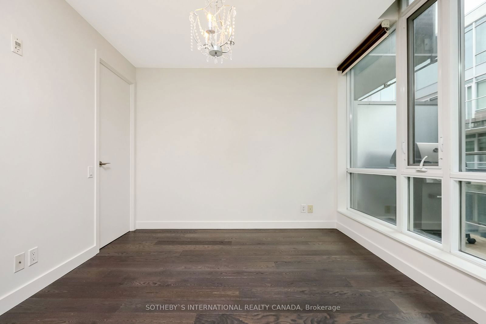 75 Portland St, unit 918 for sale - image #27