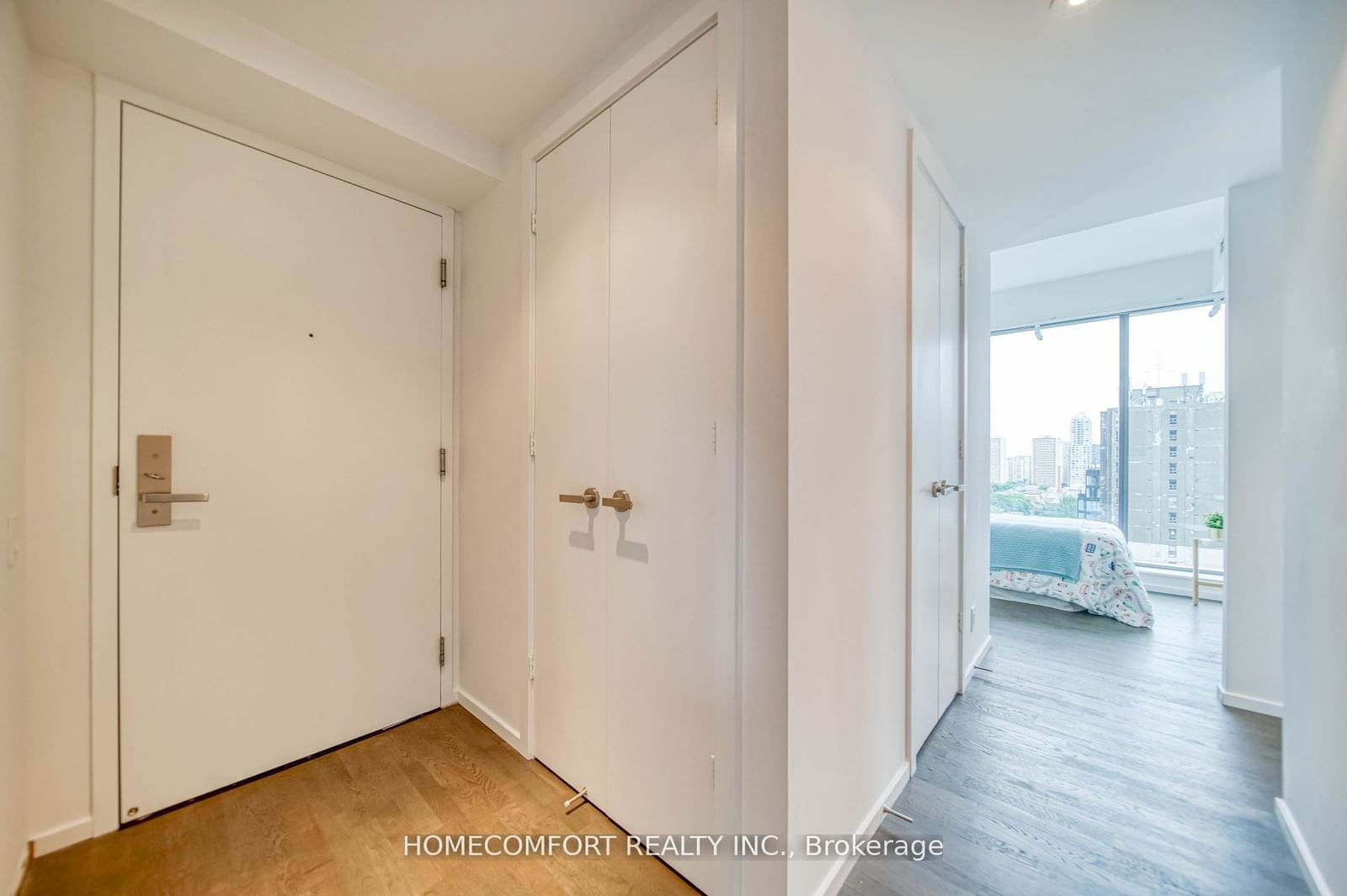 5 St Joseph St, unit 1702 for rent