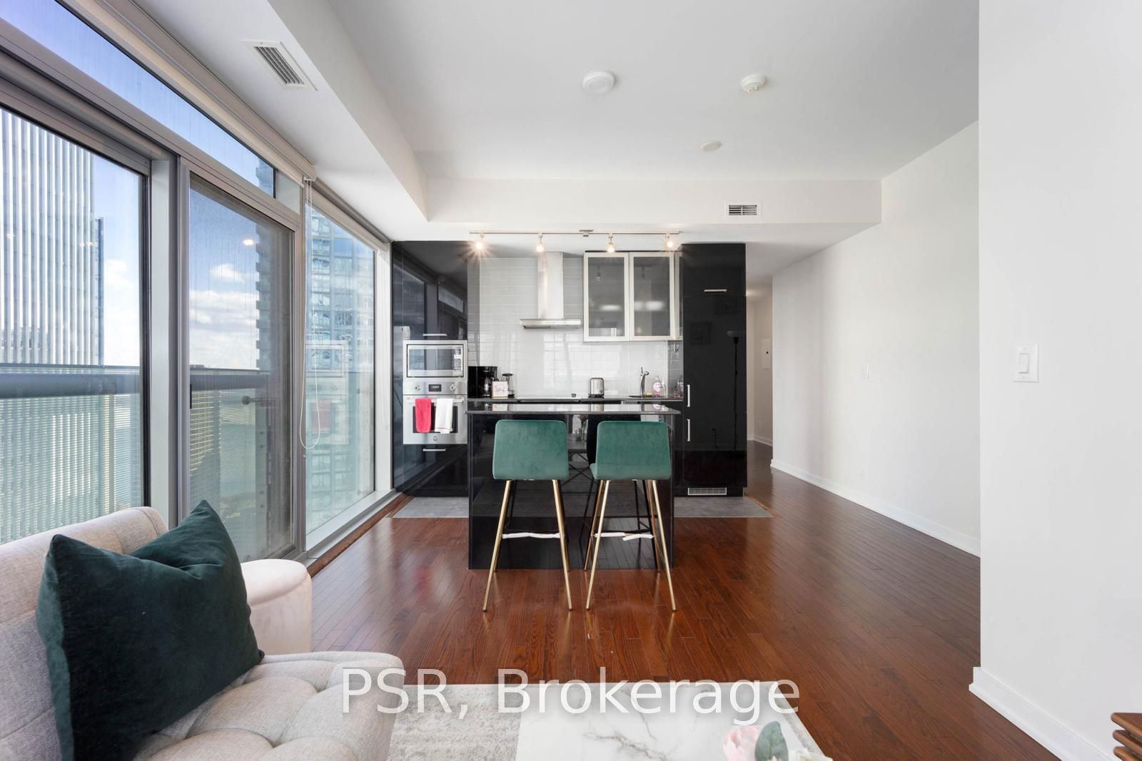 12 York St, unit 3210 for sale - image #10