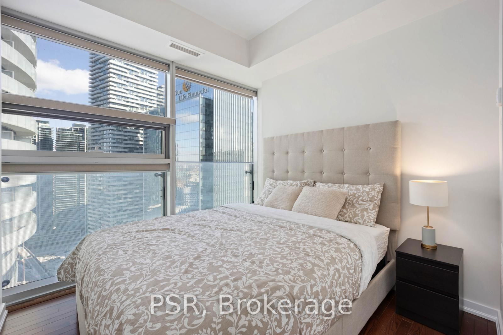 12 York St, unit 3210 for sale - image #17