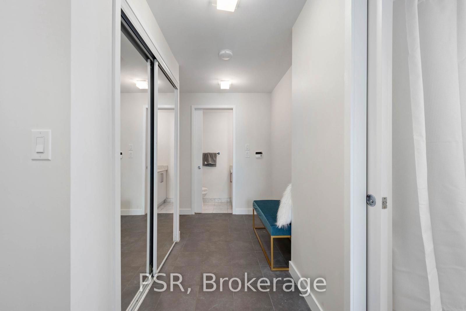 12 York St, unit 3210 for sale - image #5