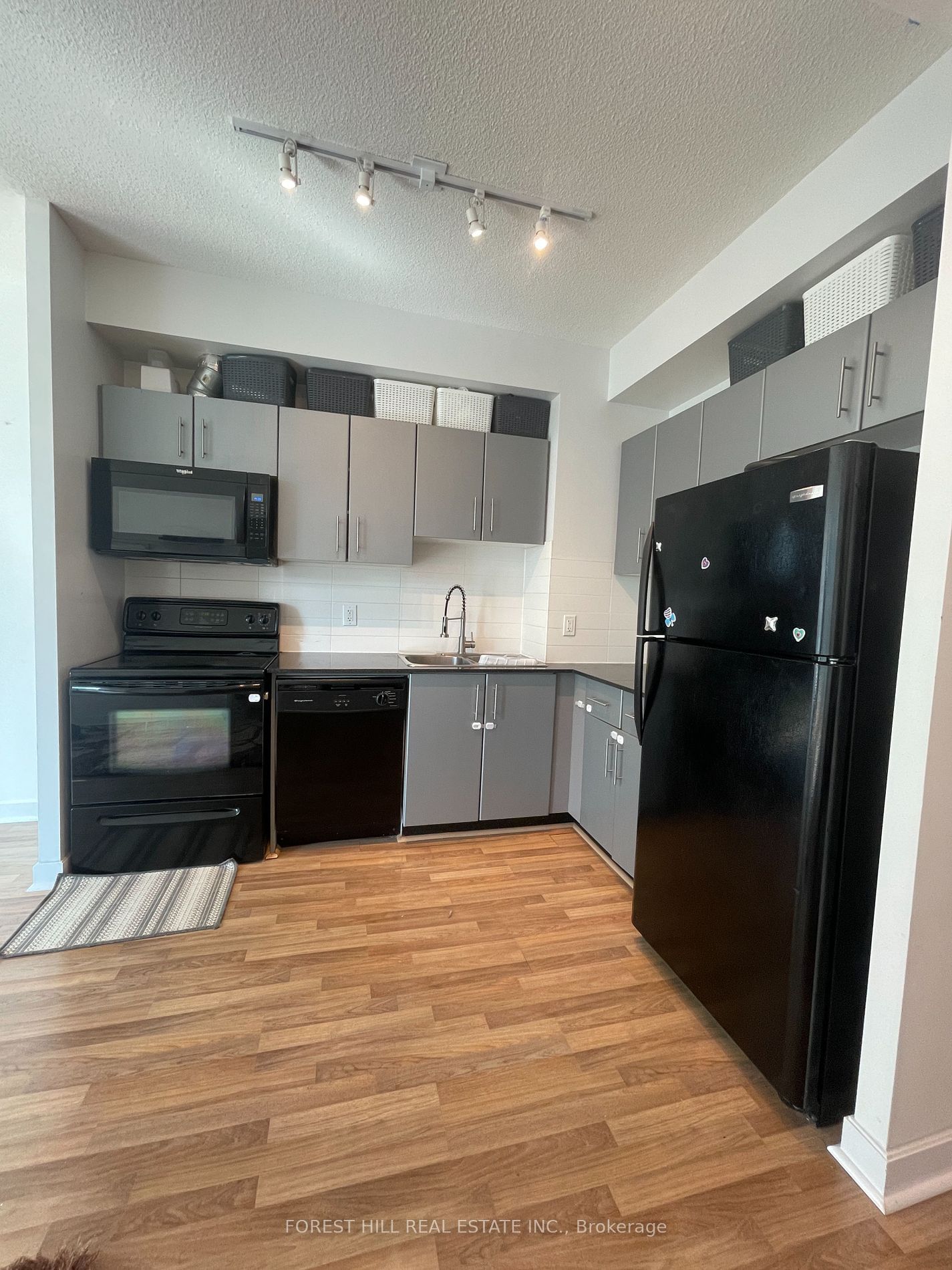 12 Yonge St S, unit 2709 for rent - image #3