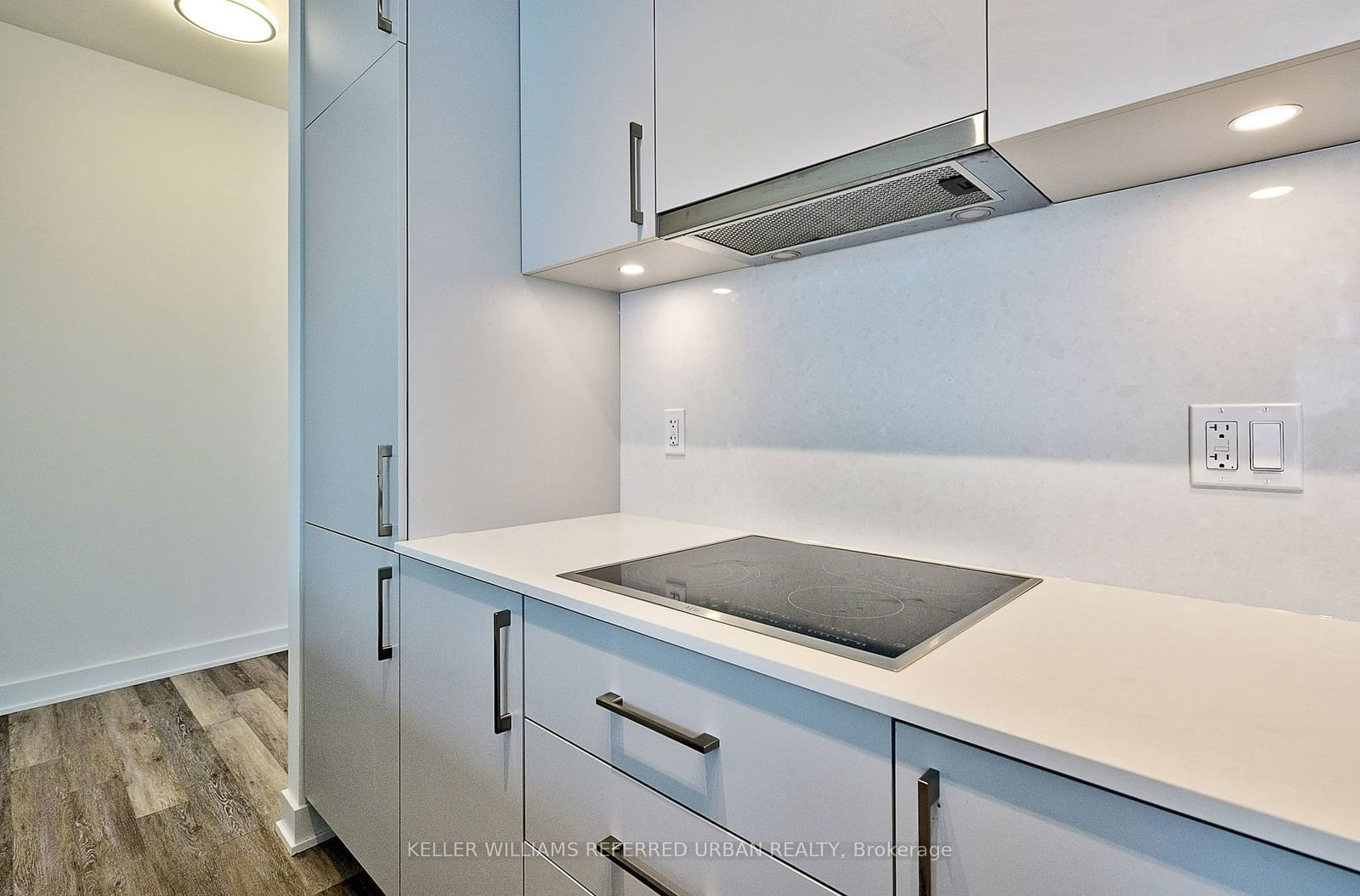 27 Bathurst St, unit 1618 for rent - image #14