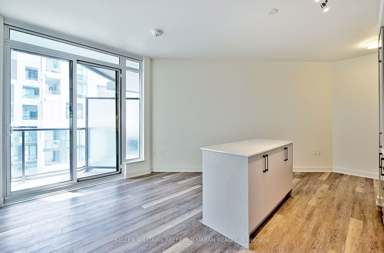 27 Bathurst St, unit 1618 for rent - image #7