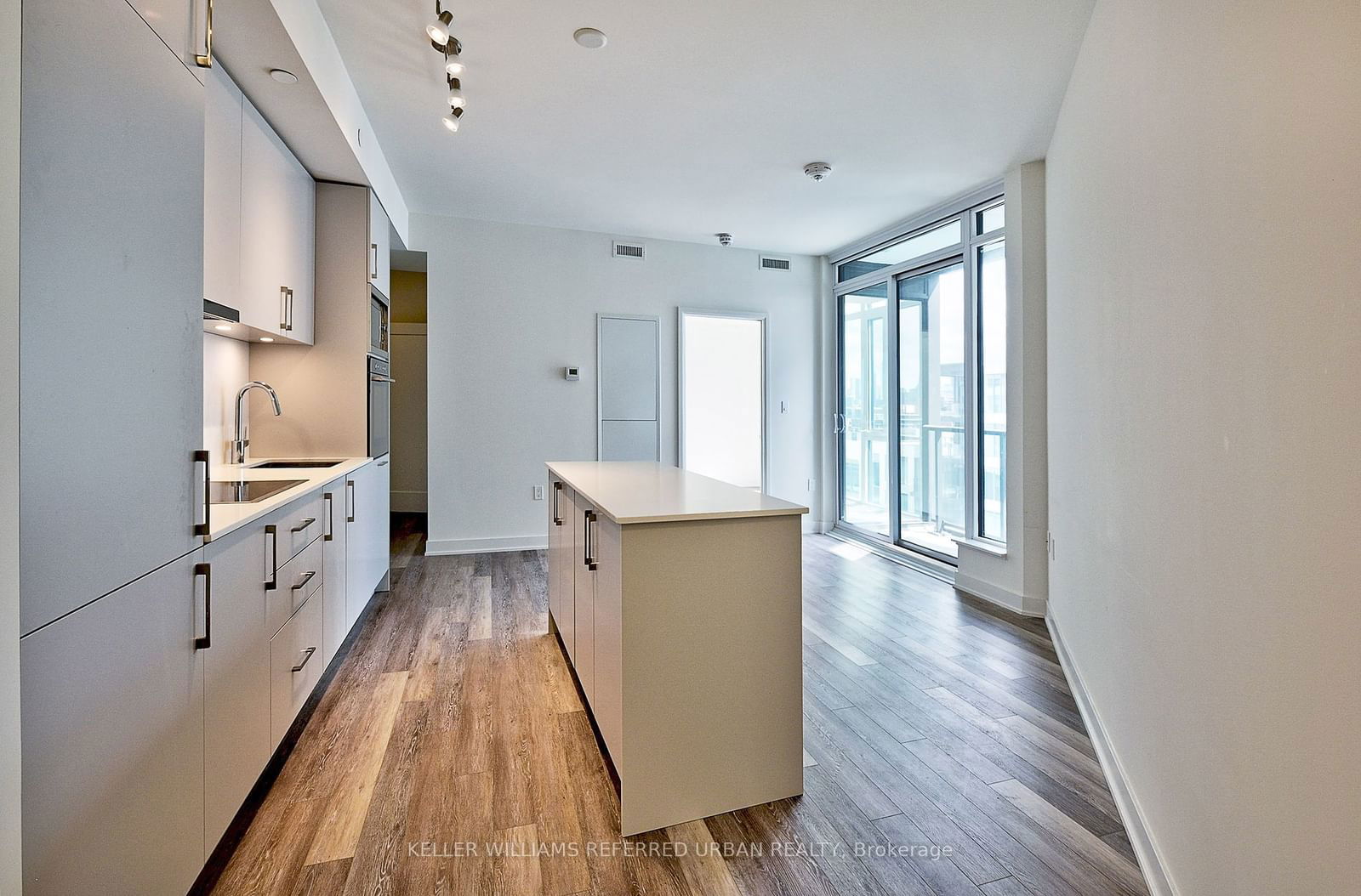 27 Bathurst St, unit 1618 for rent - image #9