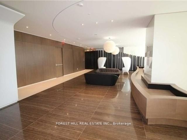 1 Bloor St E, unit 4701 for rent