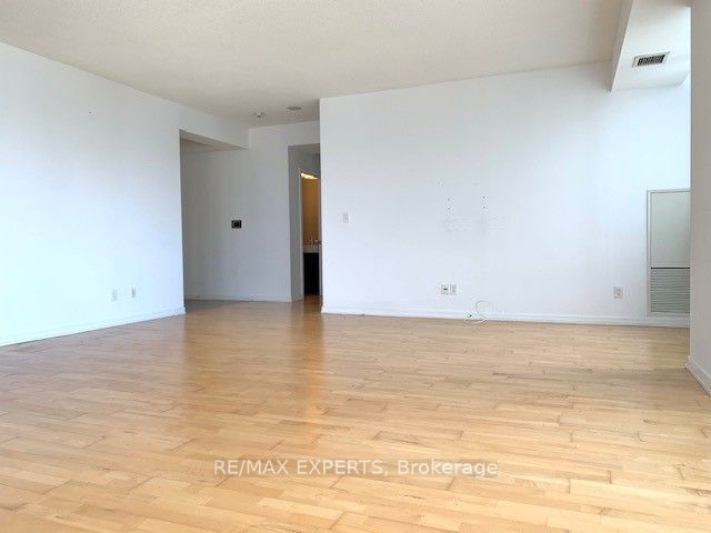 65 Bremner Blvd, unit 4805 for rent - image #8