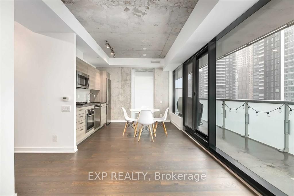 11 Charlotte St, unit 2401 for rent - image #2