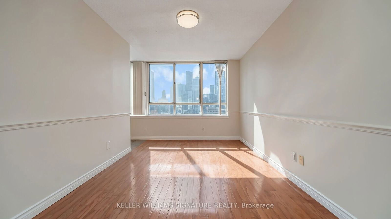 633 Bay St, unit 2408 for rent - image #15