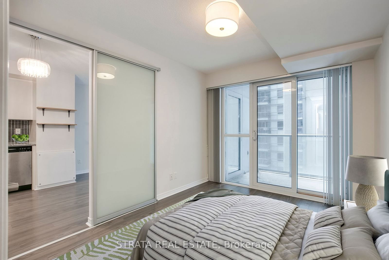 352 Front St W, unit 522 for sale - image #14