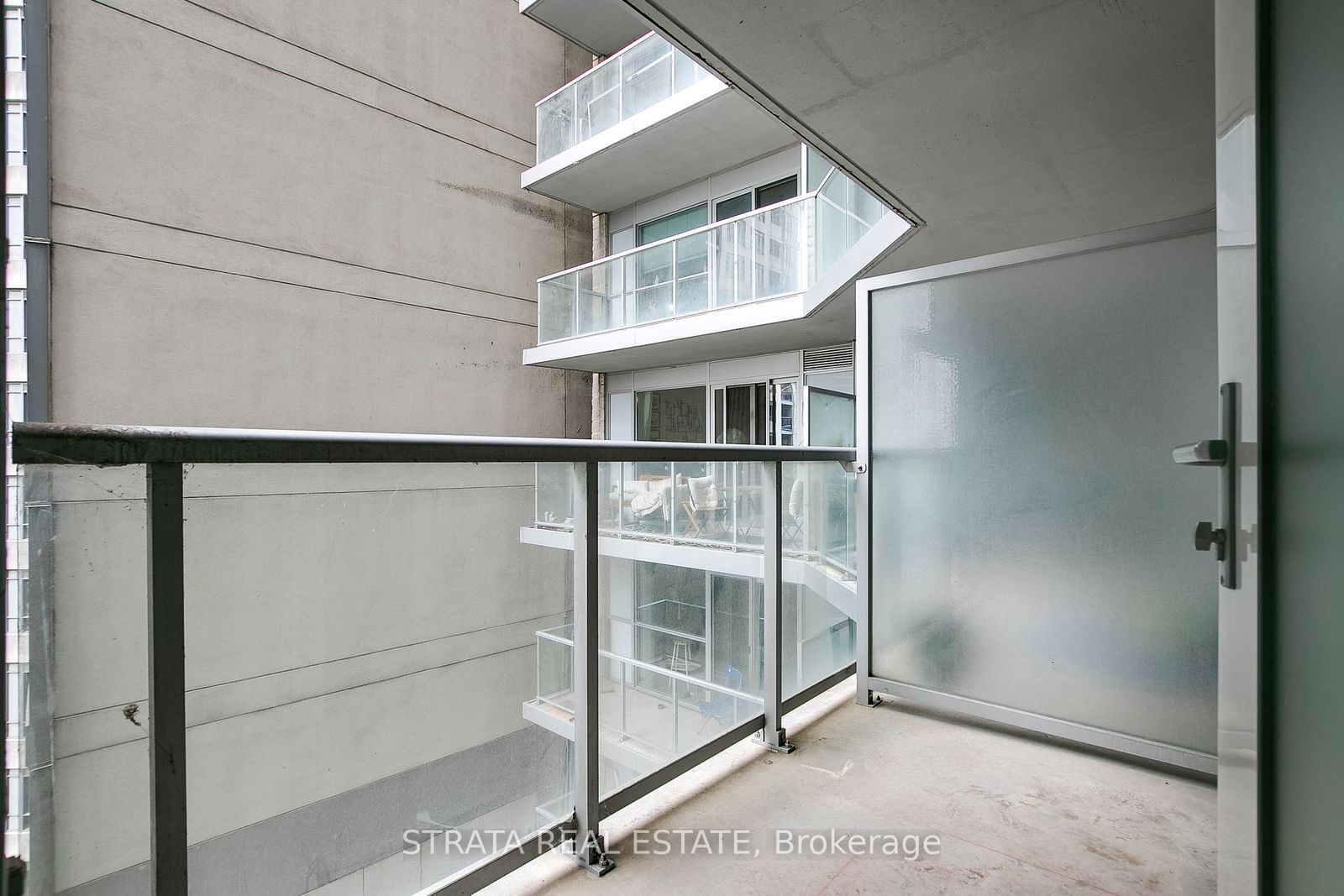 352 Front St W, unit 522 for sale - image #19